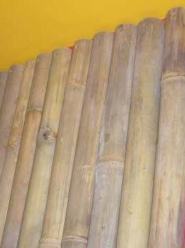 bambusz rúd felhelyezése